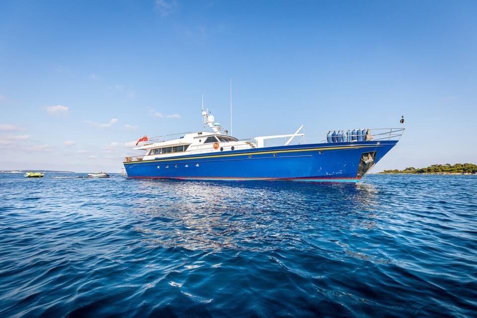 from €26 000 | 27.29 meters | 8 guests
