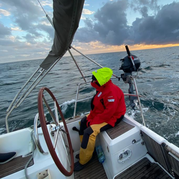 What should you wear when sailing and do you really need to invest in specialist sailing apparel? What gear do you need inshore versus offshore or in more demanding conditions? Read our guide to choosing apparel and our tips on what to buy for which conditions.