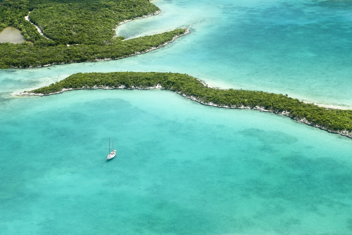 Yachting guide to the Bahamas 