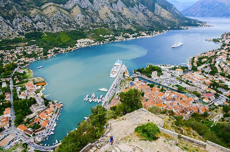 The Bay of Kotor is an interesting location completely overlooked by sailors. A bay of thermal Alpine lakes cannot be found elsewhere on the Adriatic.