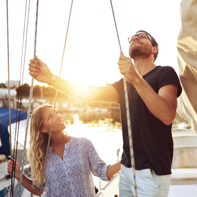Find out what you can expect when taking over a rental boat at the marina, what the charter company will need and how the check-in process works. Plus, what you should consider before signing the contract and preparations to make at home before setting sail.