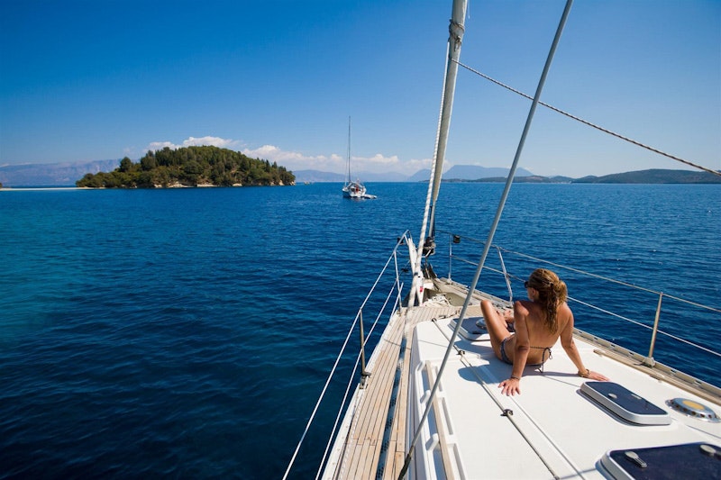 No more packed beaches – experience the ultimate in relaxation, cruising the seas on a sailboat. It's much easier and cheaper than you think. Try something new and embark on the adventure of a lifetime!
