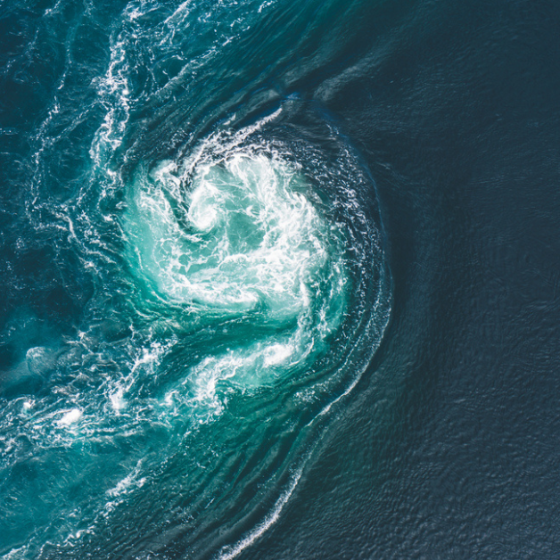What ocean currents will you encounter in the Mediterranean and how can they affect your sailing?