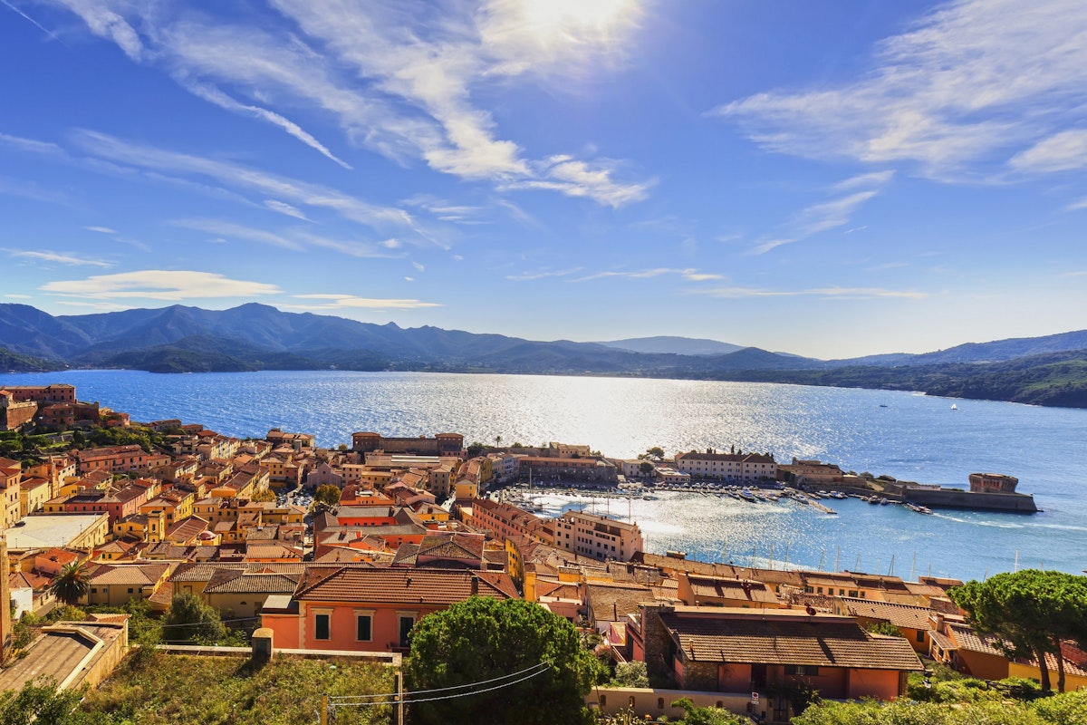 Discover glorious Tuscany from the deck of your boat and prepare to be impressed beyond words.