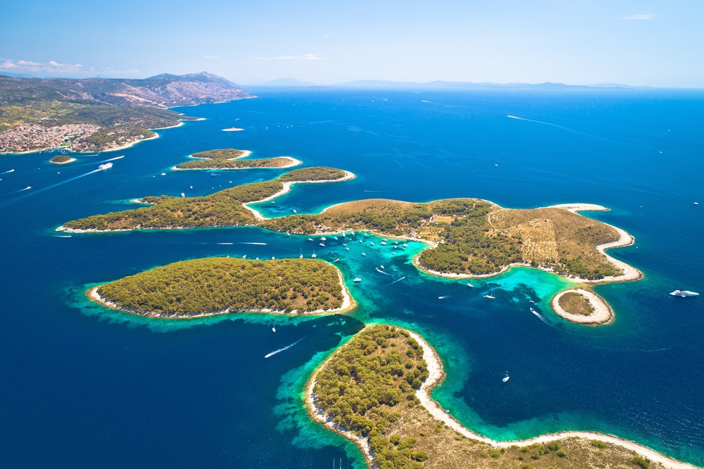 Ready to set sail in Croatia? Our comprehensive guide covers everything from the best times to sail to choosing the perfect boat. Don't miss out on this ultimate sailing adventure!