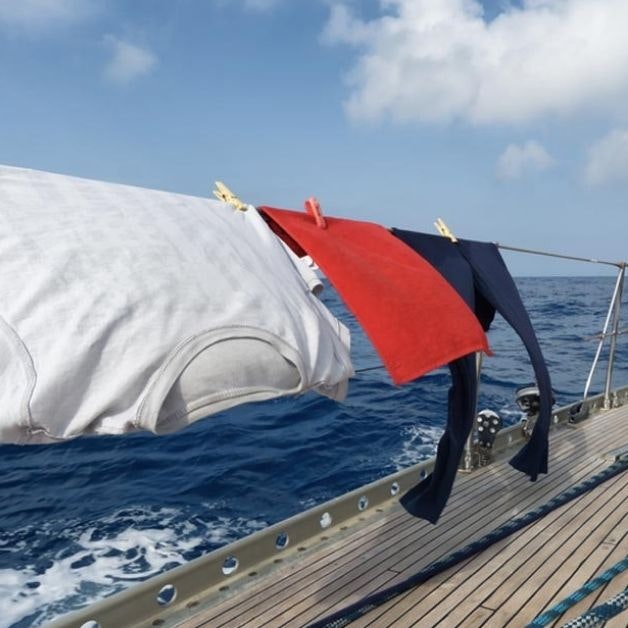 We’ve put together a few tricks of the trade that are a must for experienced sailors. You don’t usually find them written on a traditional list, but they can make your voyage easier and may even get you out of tight spot.