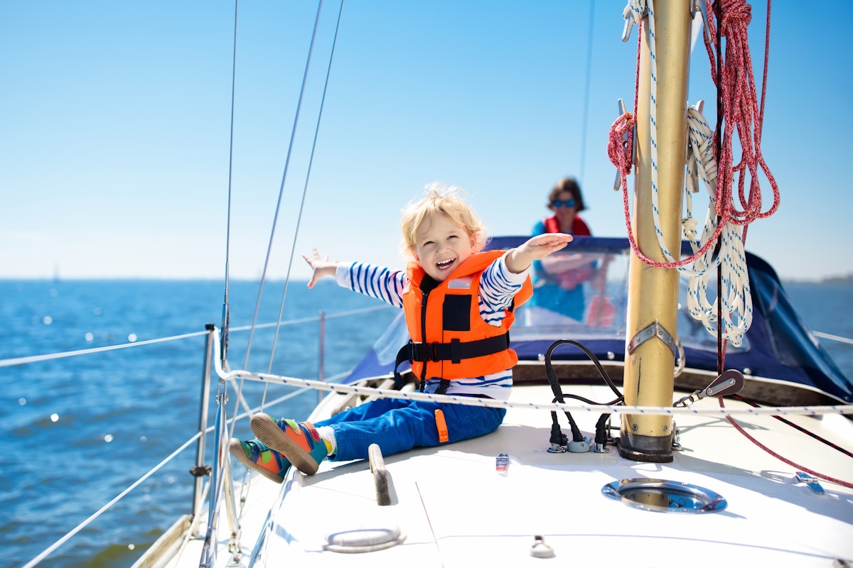 Discover how to create memorable and secure boating experiences with your children. Learn essential safety measures and fun activities for a joyful family outing on the water.