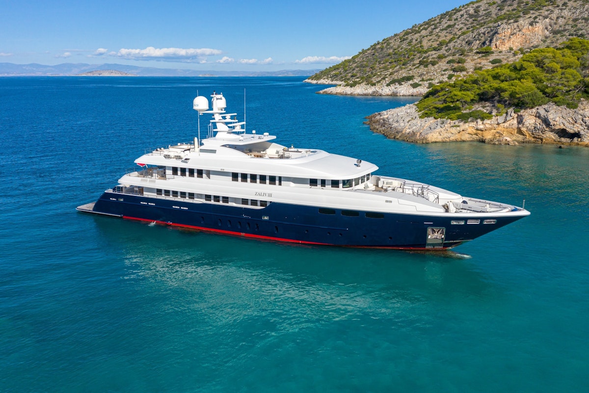 from €195 000 | 49.6 meters | 12 guests