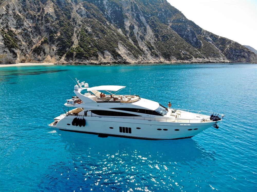 from €44 000 | 26 meters | 8 guests
