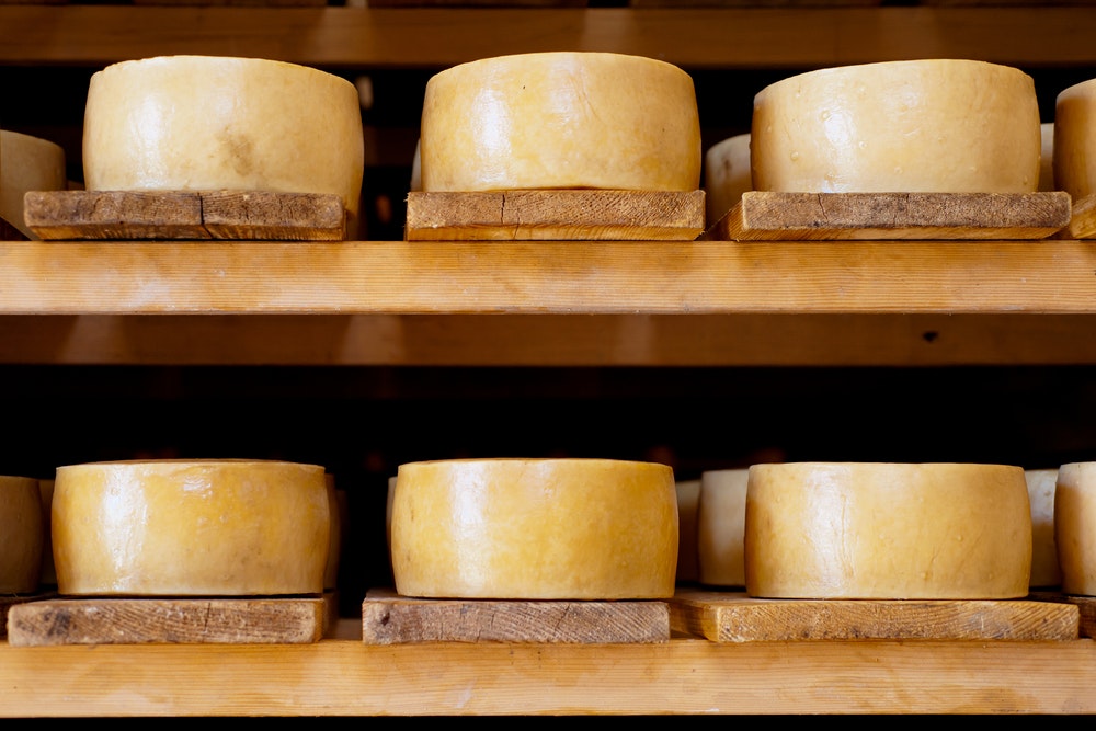 Pasaulyje žinomi Kroatijos Pag sūriai.