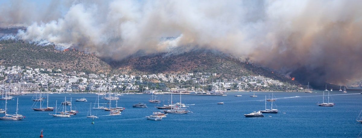 Buriavimas Graikijos salose: saugokitės gaisrų metu
