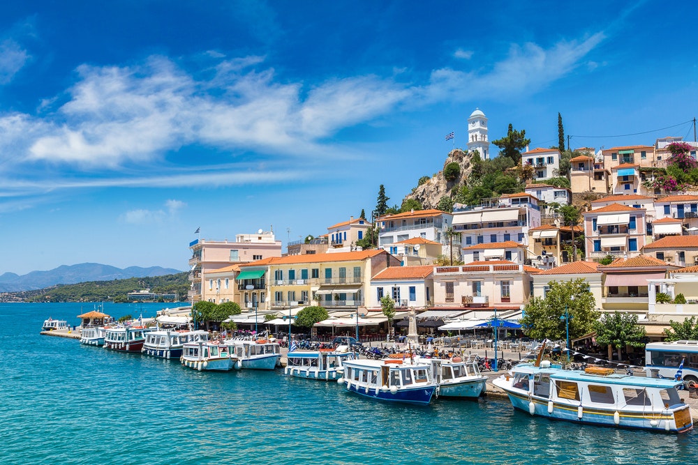 Sleepy Poros will win you over with its specific atmosphere of the Greek countryside