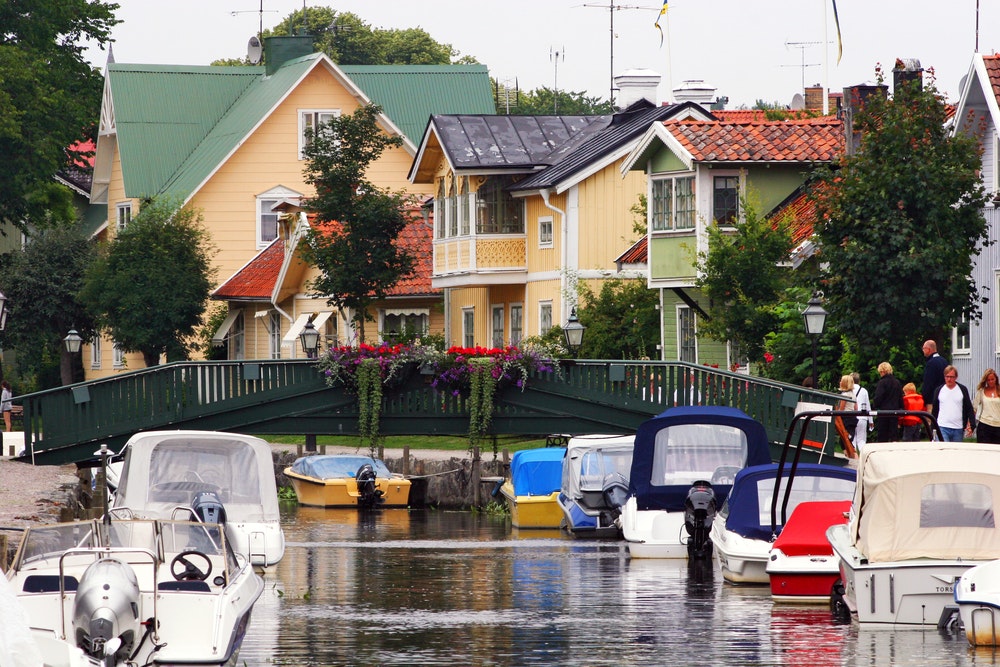Mange vannkanaler går gjennom byen Trosa nær Stockholm