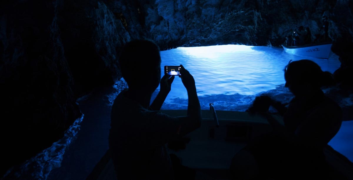 Modrá jeskyně na ostorvě Biševo