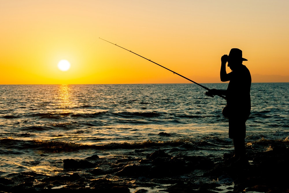 Topp 10 fiskeapper: Forbedre fiskeopplevelsen din