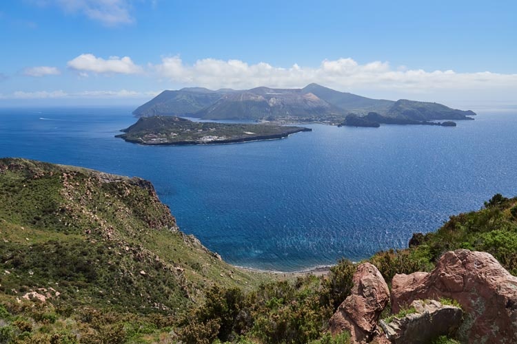 Segeln auf den Liparischen Inseln gehört zu den schönsten Erlebnissen