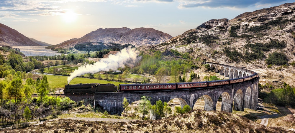 Glenfinnan geležinkelio viadukas Škotijoje