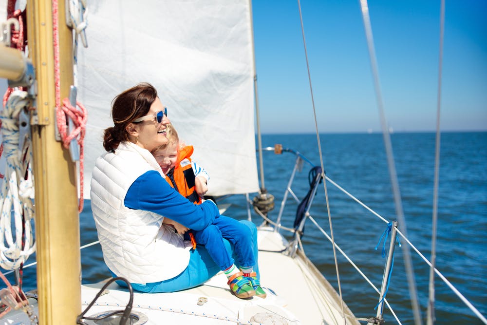 Perchè al timone non ci sono le donne? - Vacanze in barca a vela