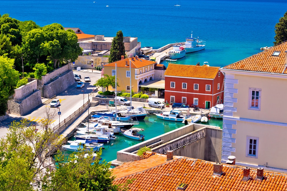 Zadar, Dalmaçya'daki ünlü Fosa limanı