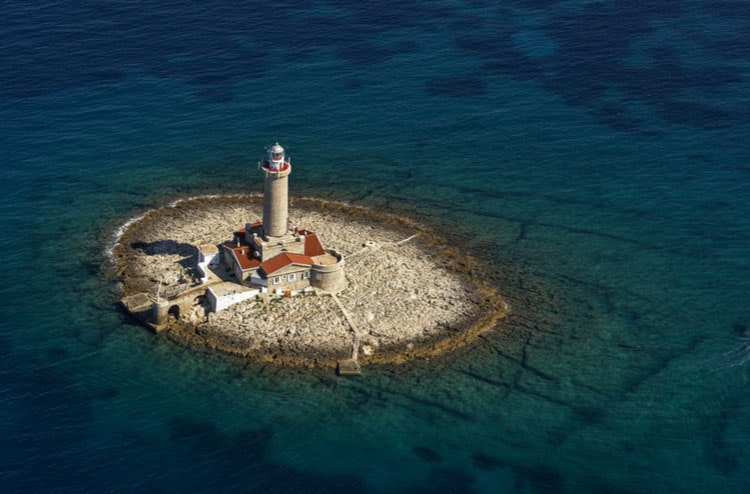 Porer lighthouse on the way from Pula