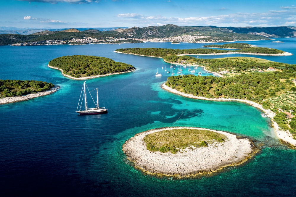 Letecký pohled na Paklinské ostrovy v Hvar, Chorvatsko.