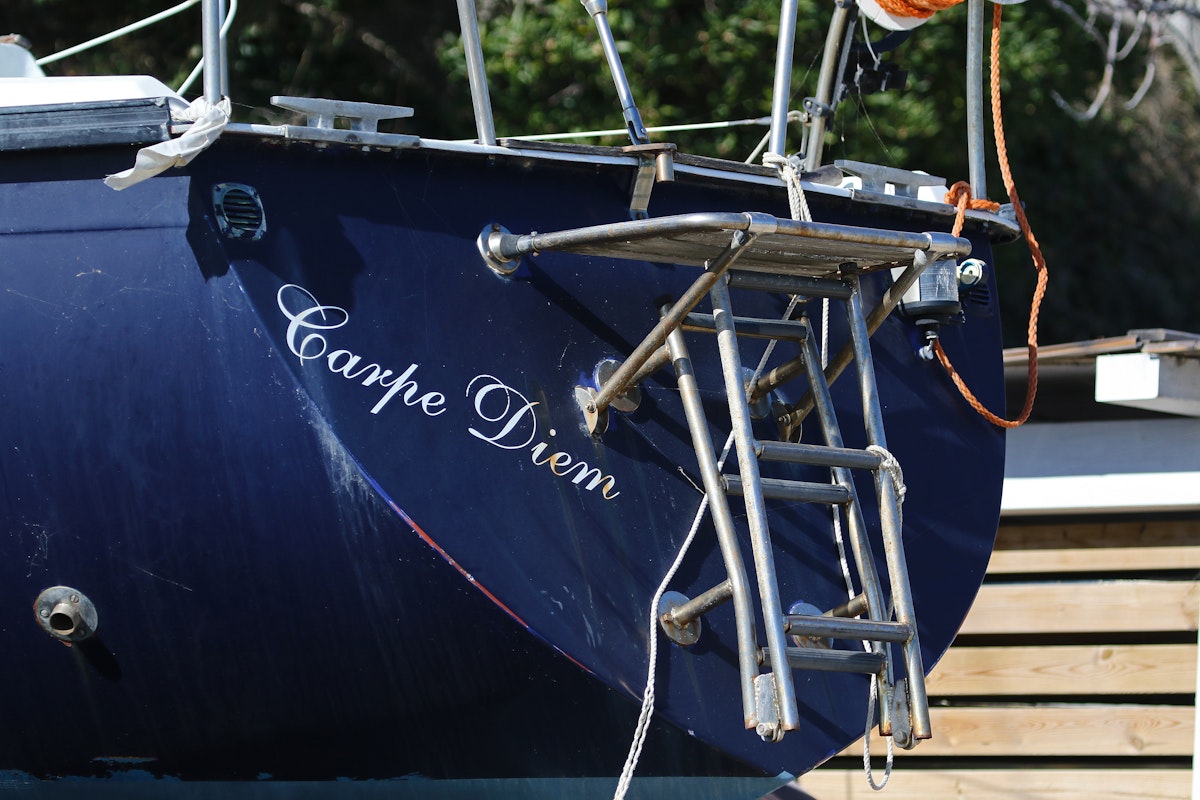 Gi nytt navn til en båt: Tradisjon, overtro og mening