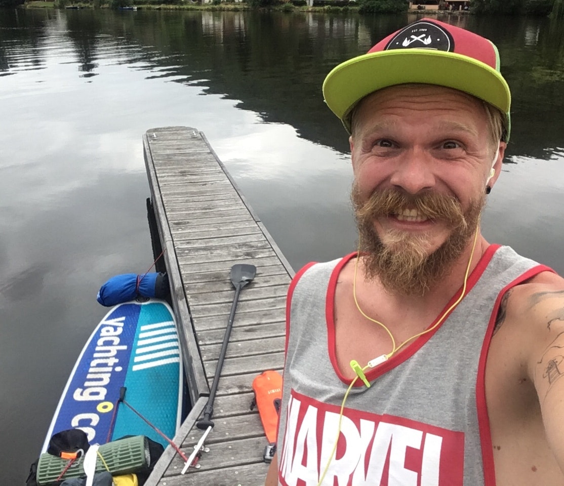 Ο Michal είναι ένα λαμπρό παράδειγμα του πώς το paddleboard δεν είναι καθόλου βαρετό