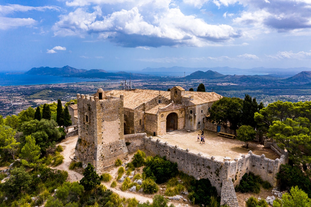 Santuari de la Mare de Déu del Puig, Balearų salos, Ispanija, vaizdas iš oro