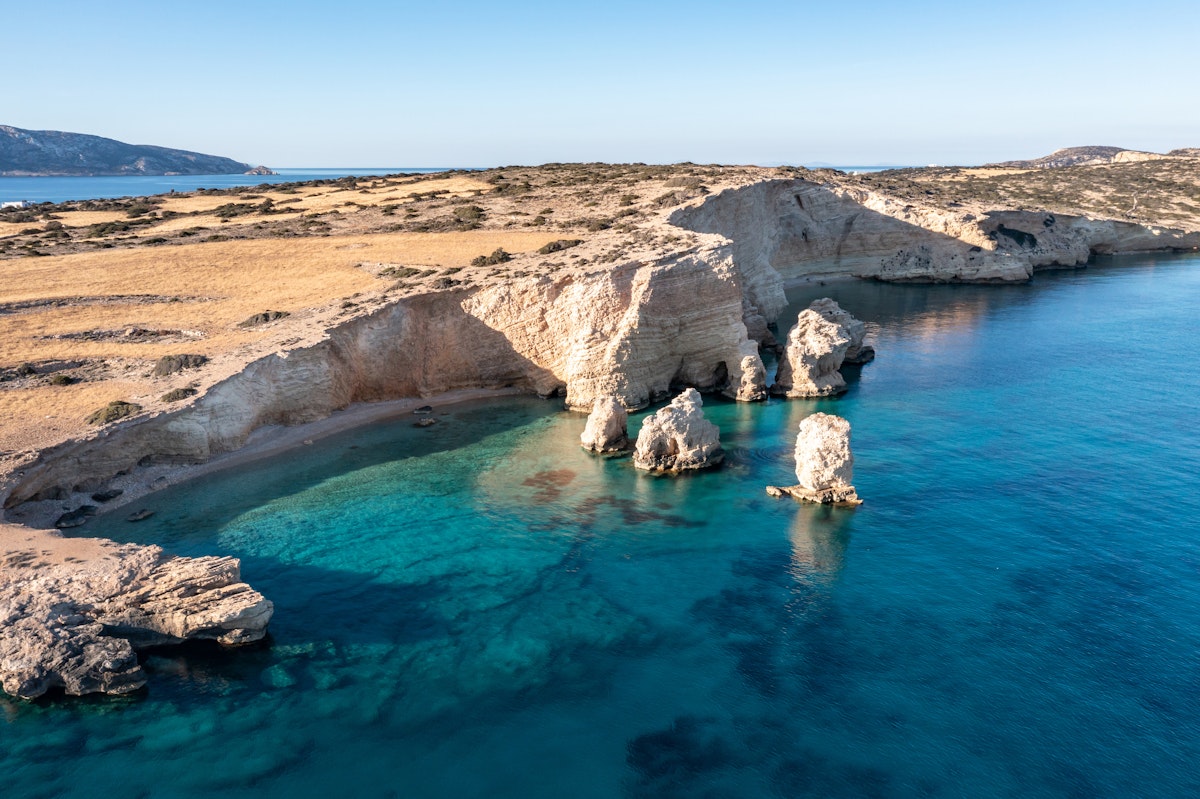 Fascinating Cyclades: 14-day sailing adventure amidst ancient monuments