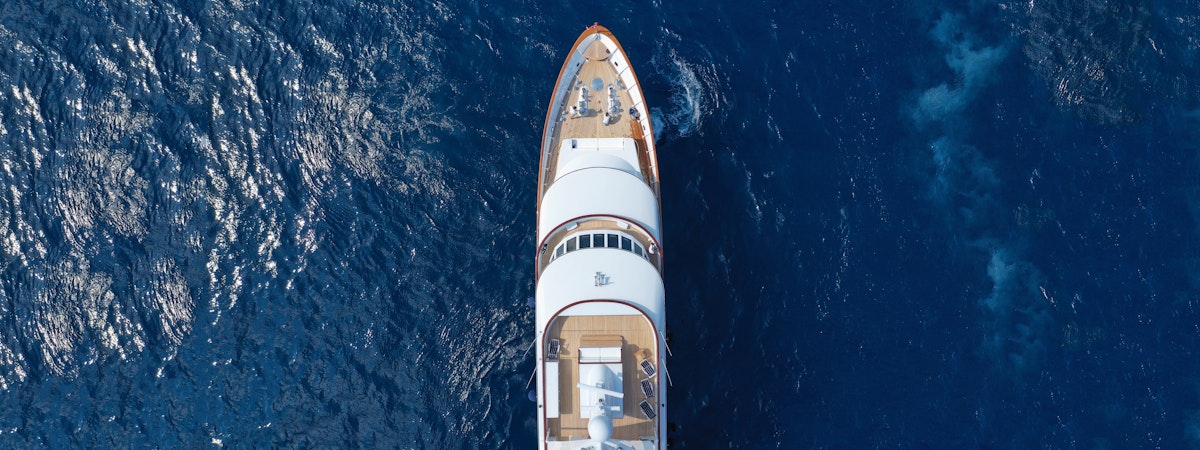 Exploring the World of Sailing Yachts: Luxury, Elegance, and Adventure
