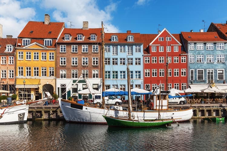 Barevné domečky v centru Kodaně